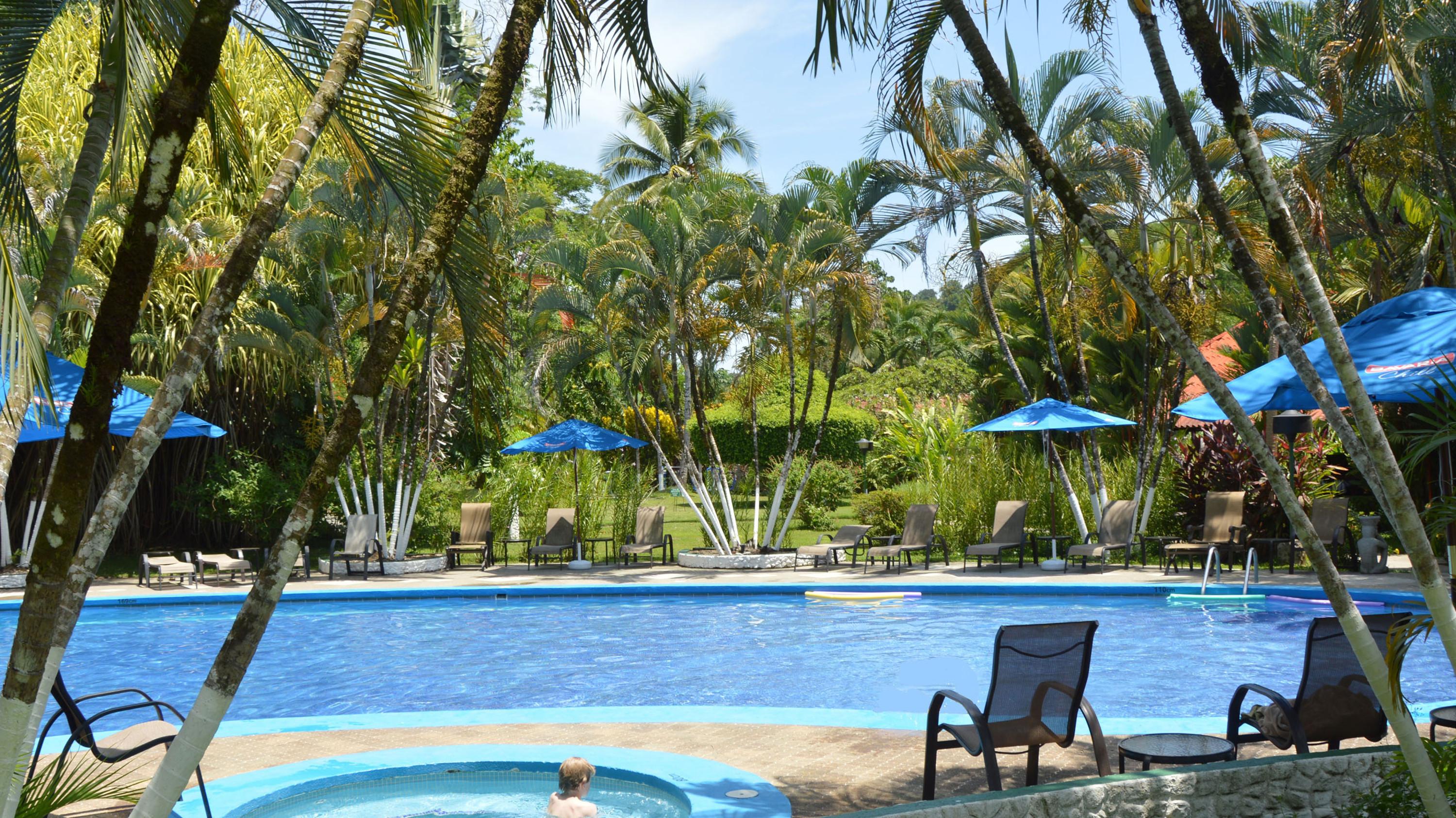 Hotel Villas Rio Mar Dominical Exterior photo